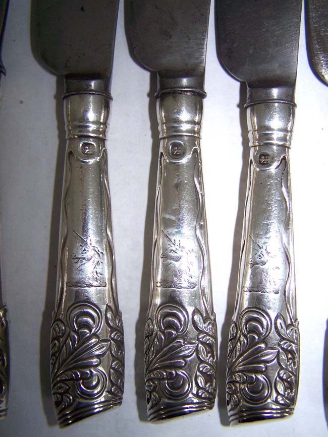 A Fine Set of Eight English Silver Handled Dinner Knives circa 1760 — image 2
